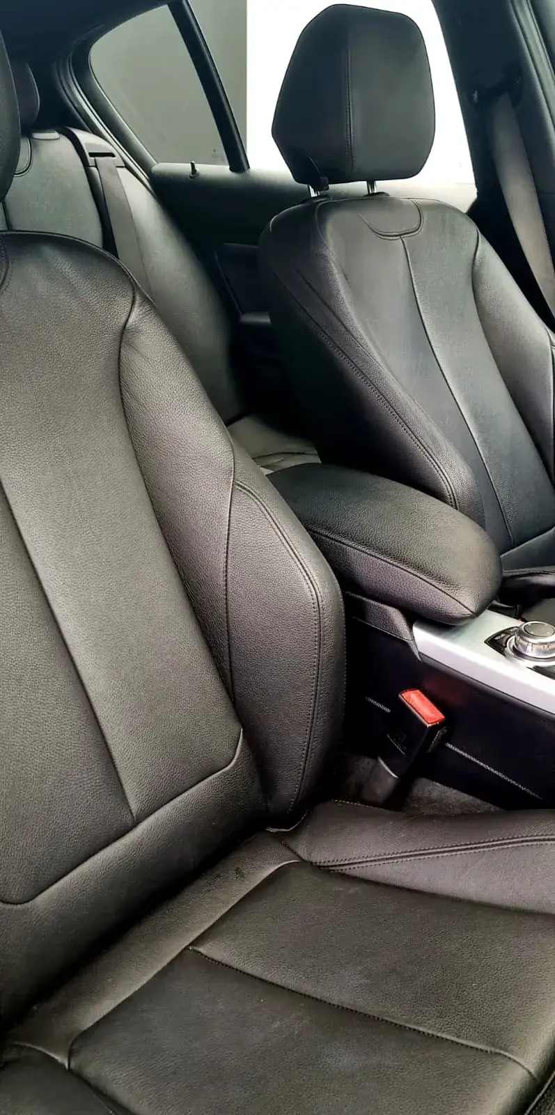 BMW 120 d Pack M Performance 10