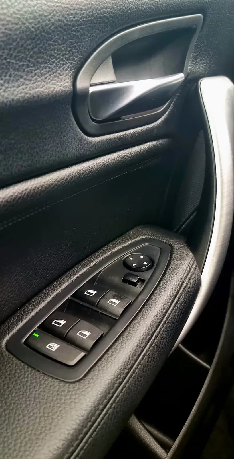 BMW 120 d Pack M Performance 12