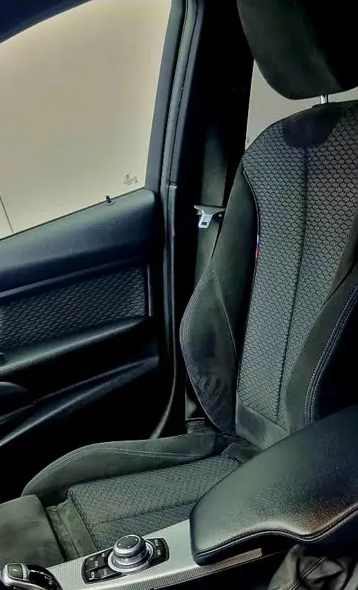 BMW 320 d Pack M Performance 2