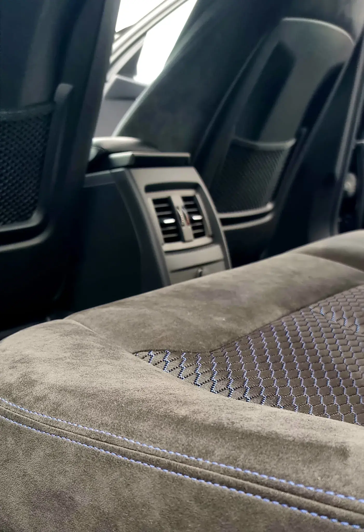 BMW 320 d Pack M Performance 10