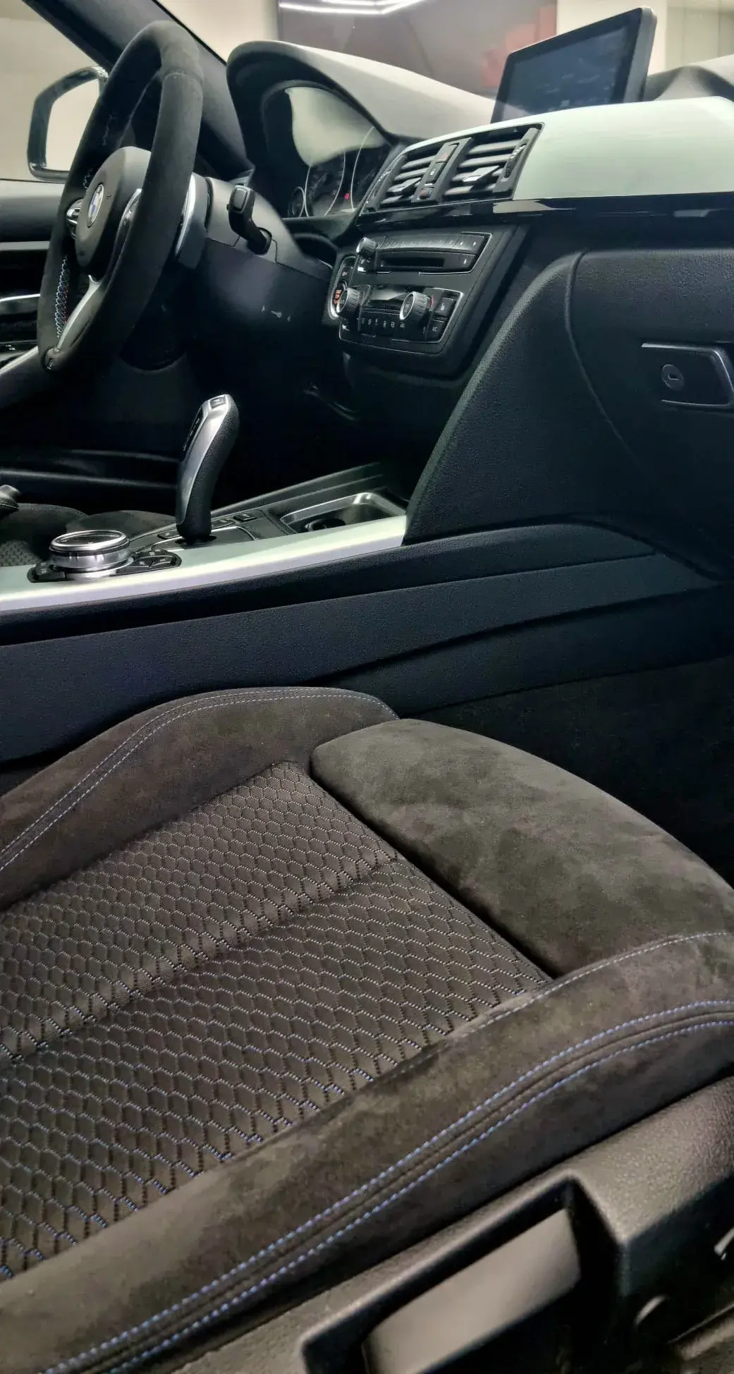 BMW 320 d Pack M Performance 14