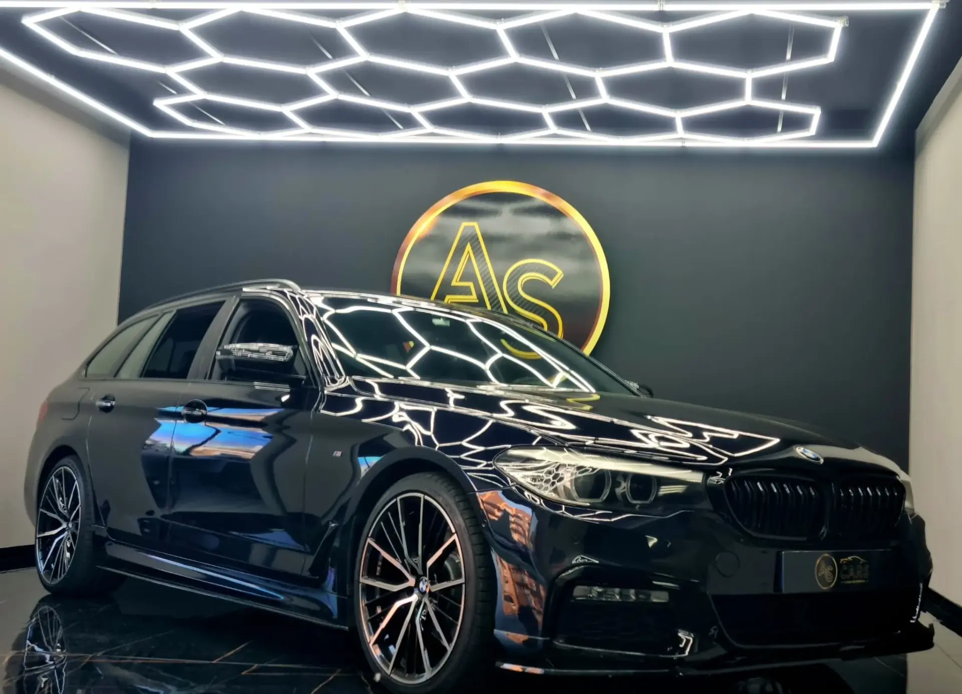 BMW 520 d Pack Desportivo M Performance 6