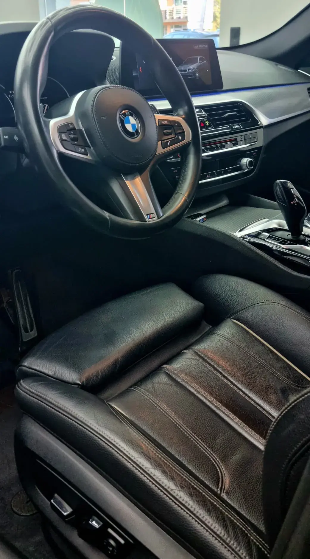 BMW 520 d Pack Desportivo M Performance 32