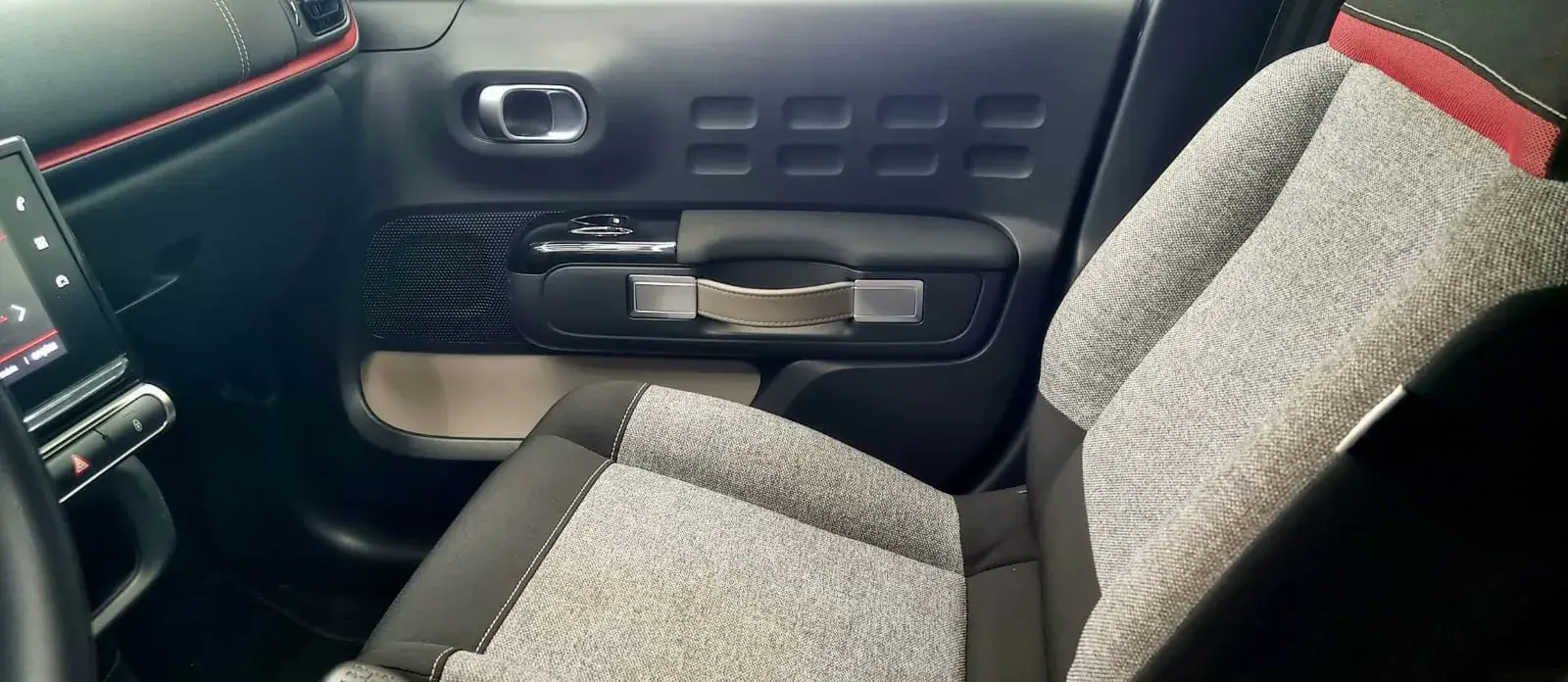 Citroën C3 1.2 PureTech C-Series 16