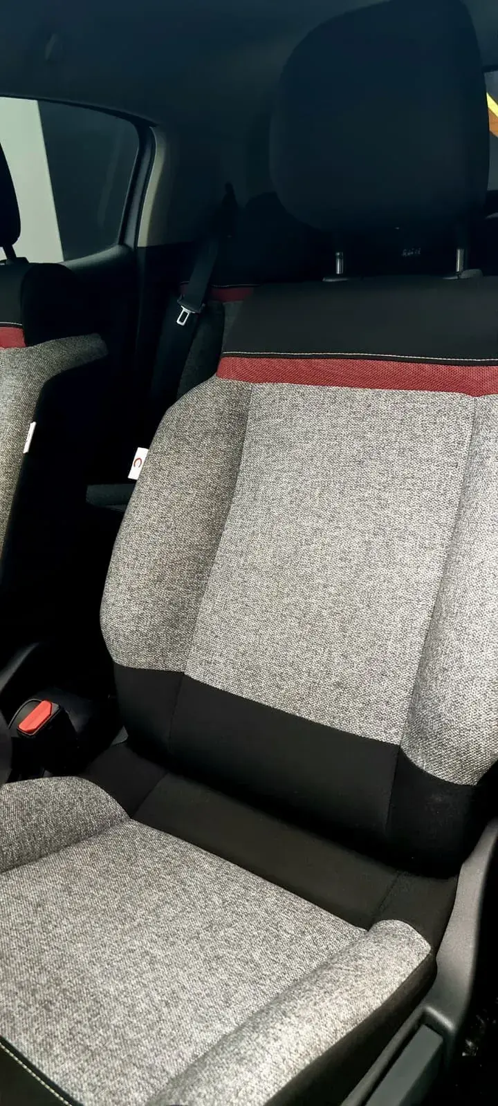 Citroën C3 1.2 PureTech C-Series 19