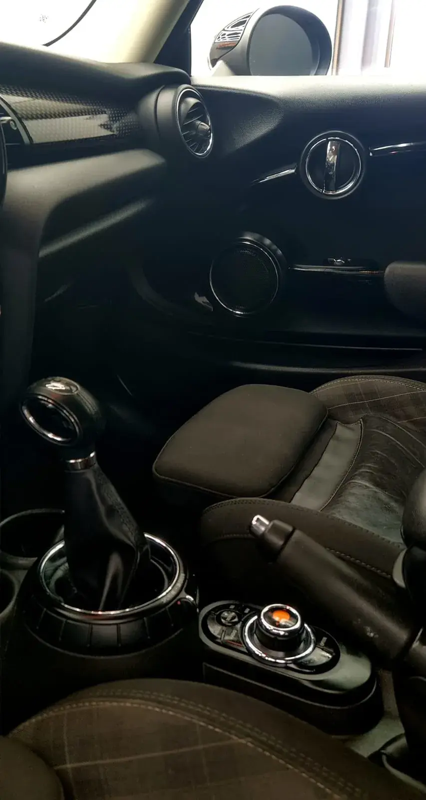 MINI 3 Portas Cooper S Auto 16