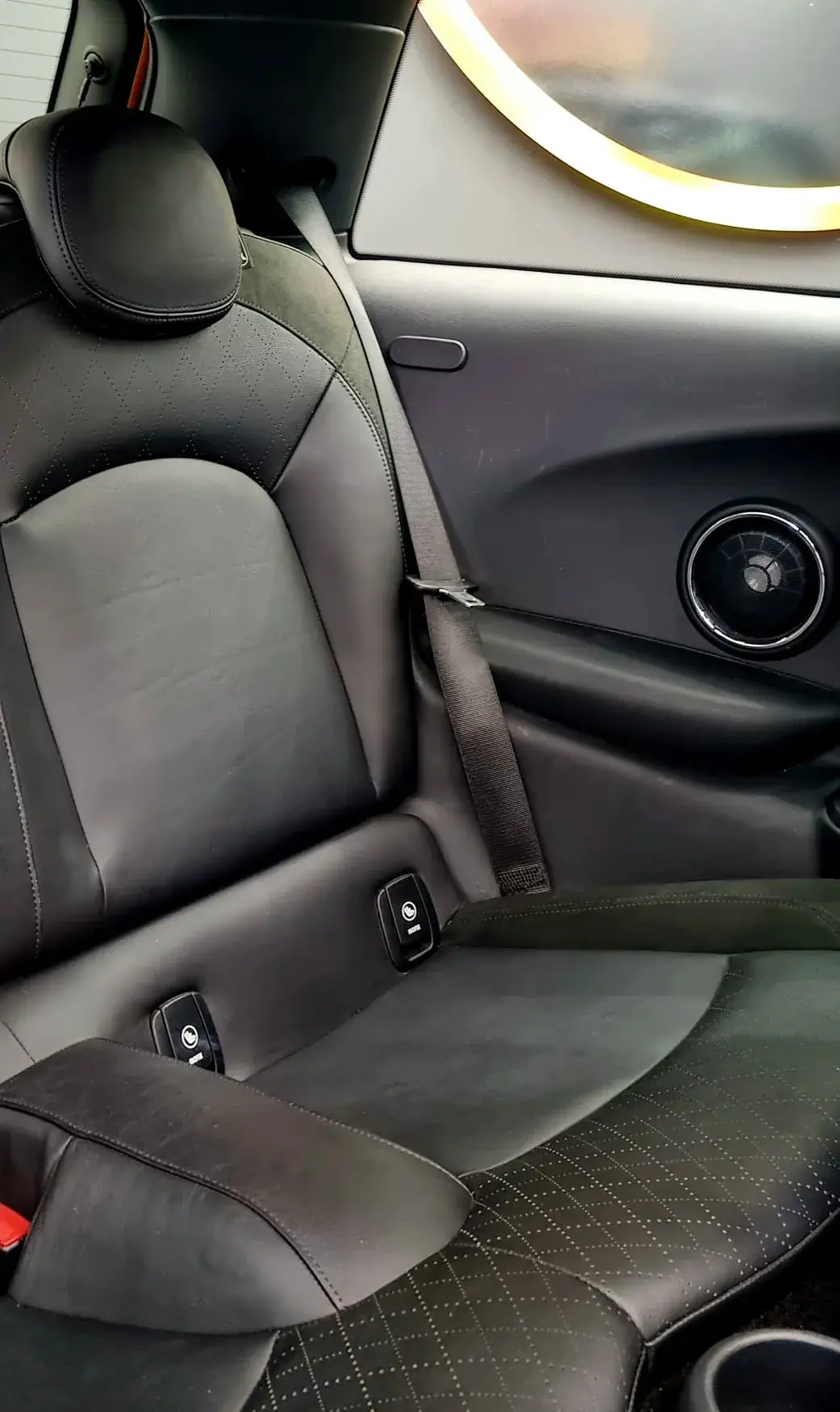 MINI 3 Portas Cooper S Auto Desportiva 3