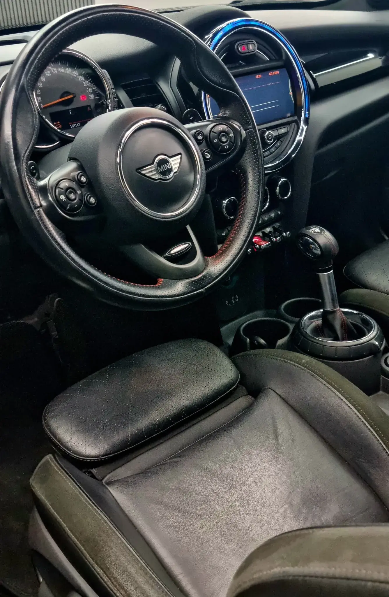 MINI 3 Portas Cooper S Auto Desportiva 11