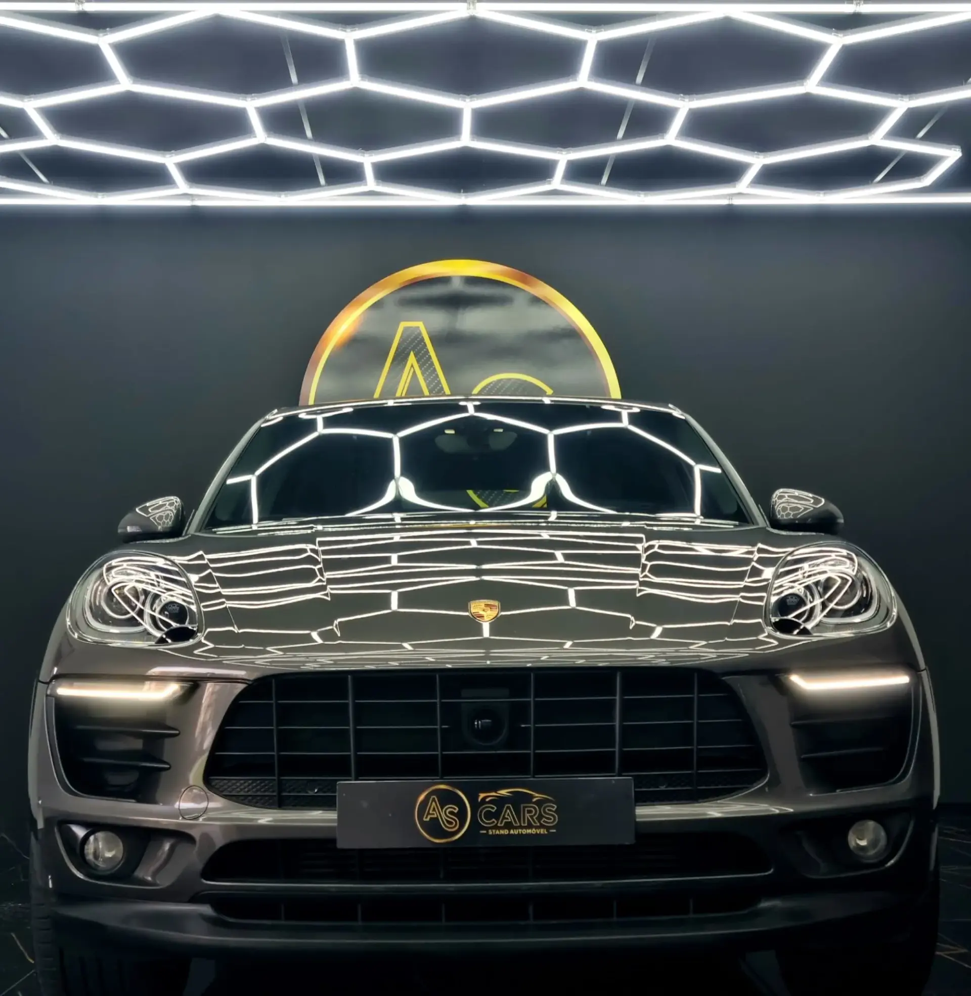 Porsche Macan PDK 38