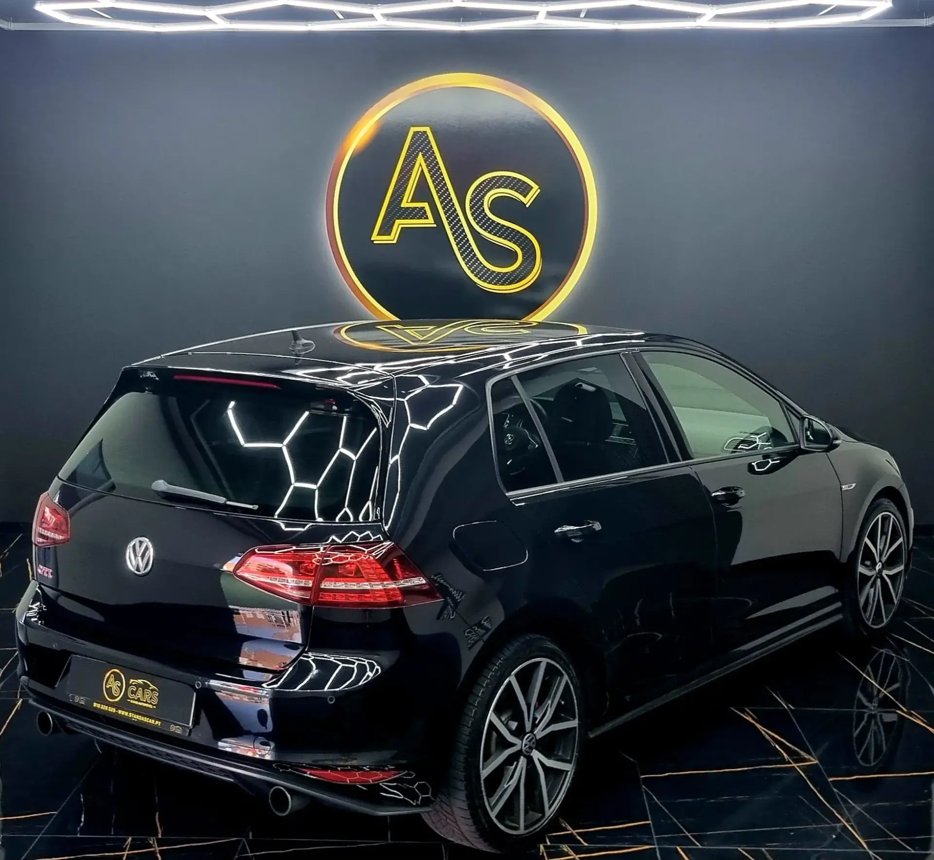 Volkswagen Golf 2.0 TSi GTi DSG Performance 7