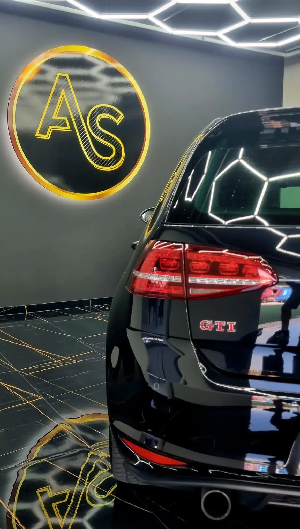 Volkswagen Golf 2.0 TSi GTi DSG Performance 11