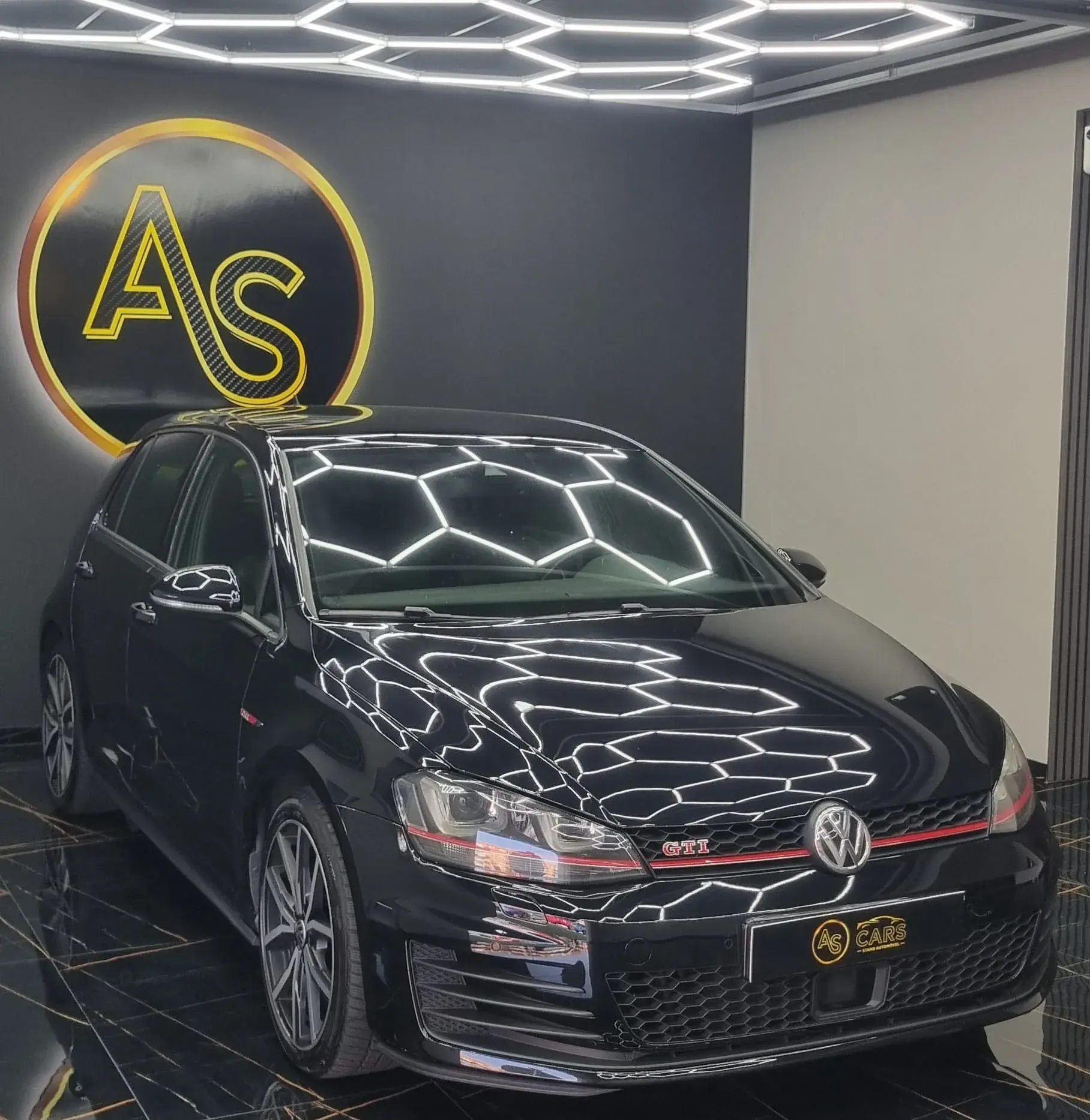Volkswagen Golf 2.0 TSi GTi DSG Performance 16