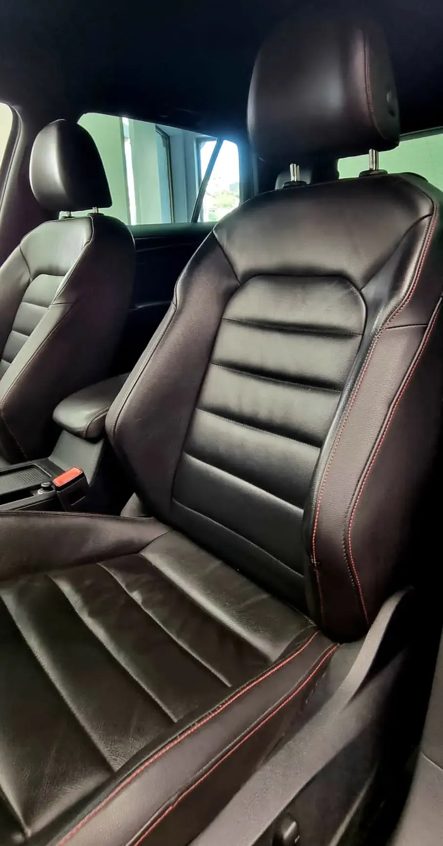 Volkswagen Golf 2.0 TSi GTi DSG Performance 30