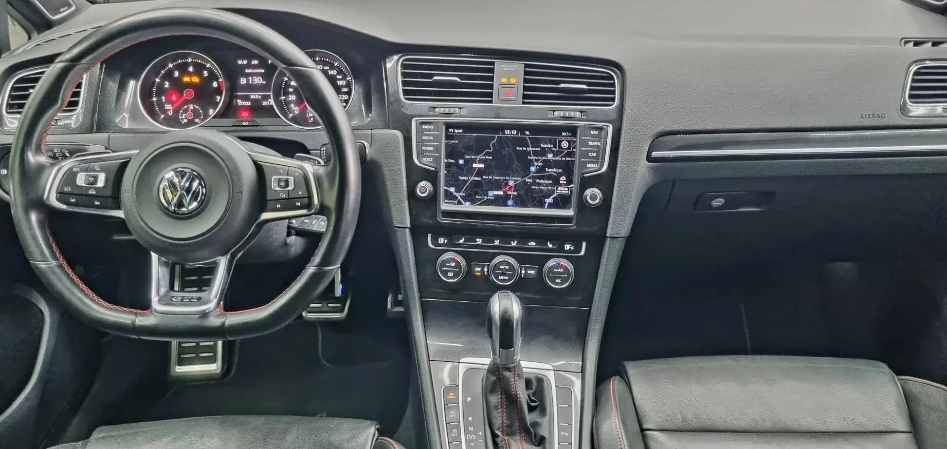 Volkswagen Golf 2.0 TSi GTi DSG Performance 37