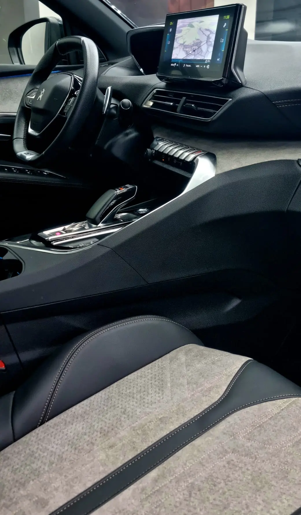 Peugeot 3008 GT Hybrid Plug-in 10