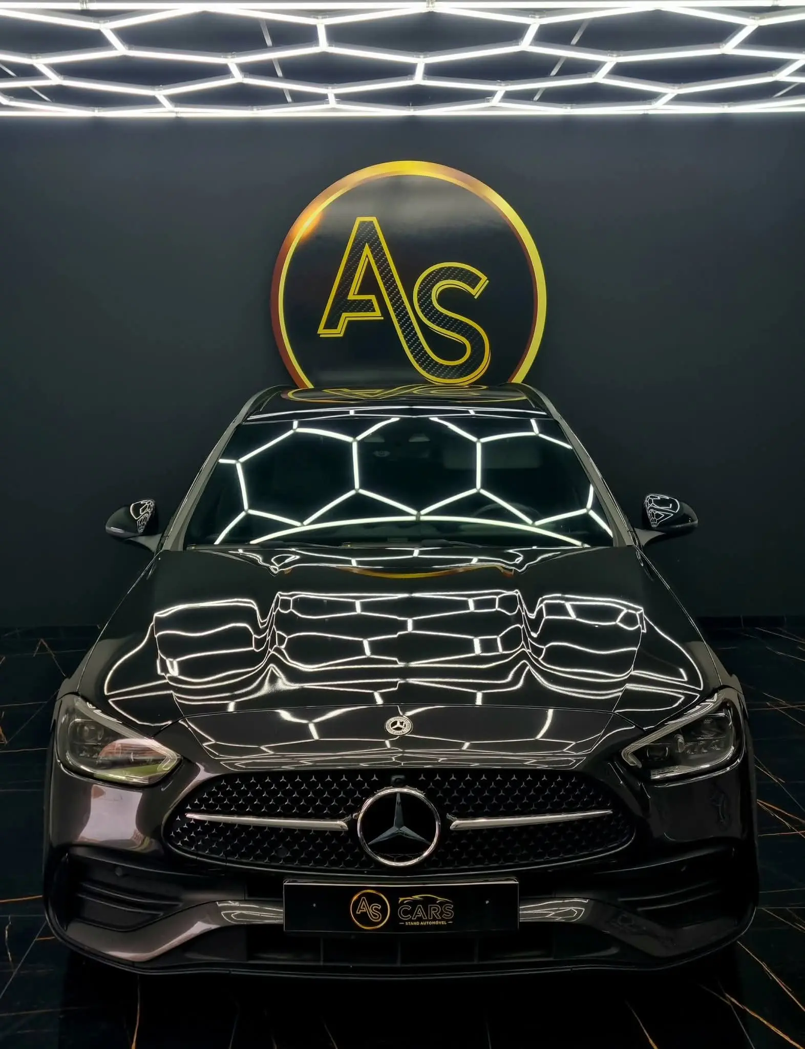 Mercedes-Benz C 300 e AMG Pack Night 51