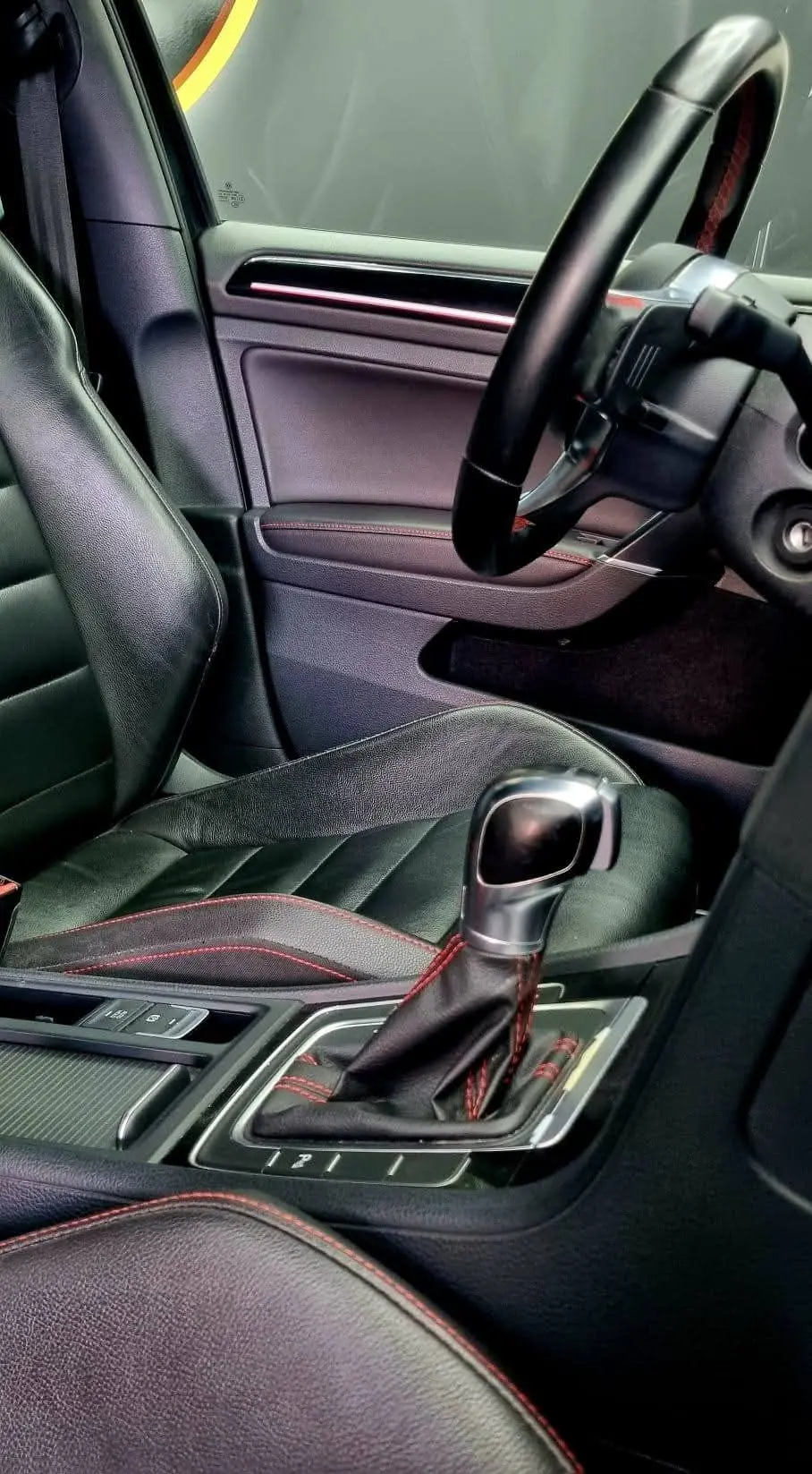 Volkswagen Golf VII GTI PERFORMANCE 2