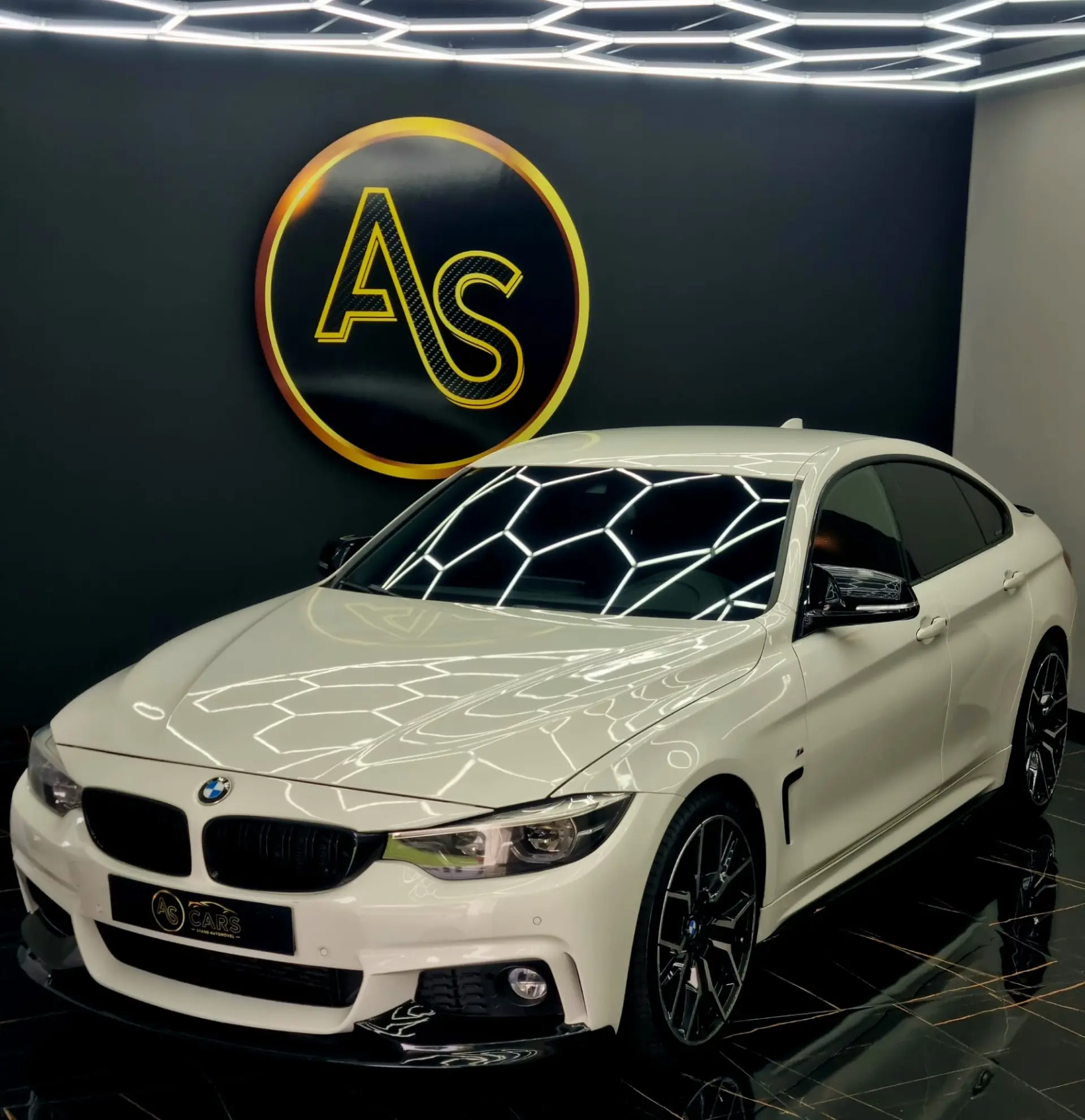 BMW 420 d Pack M Performance 8