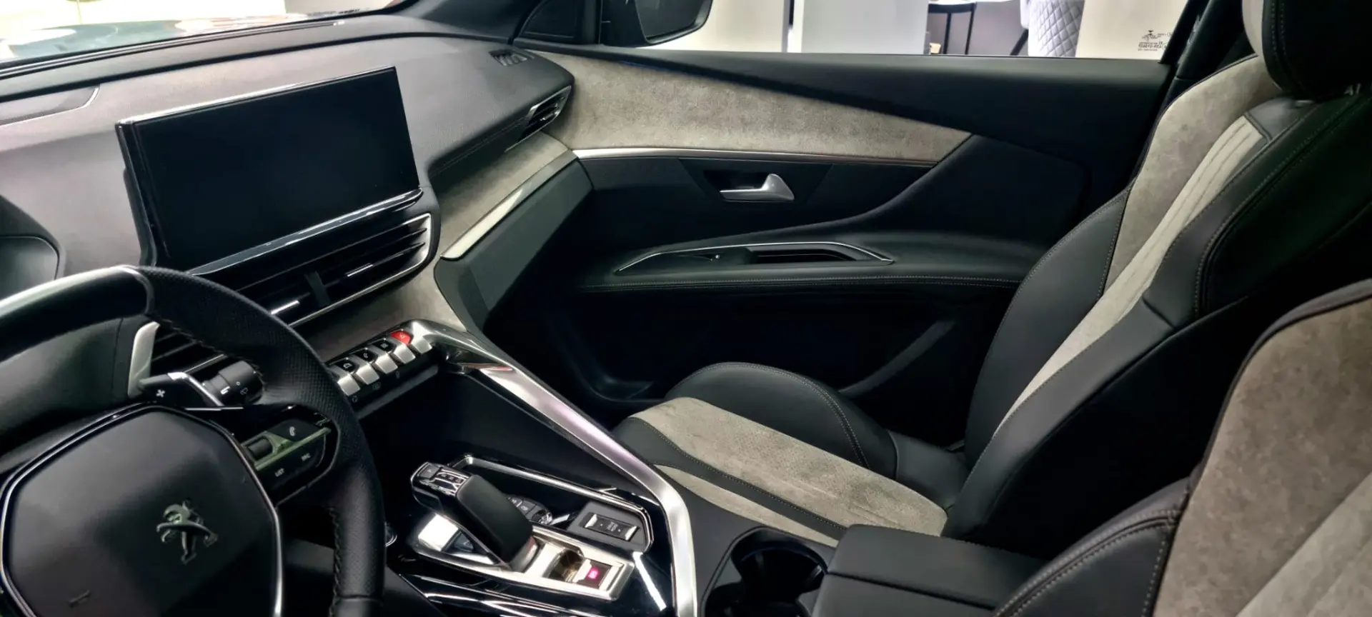 Peugeot 3008 GT Hybrid Plug-in 24