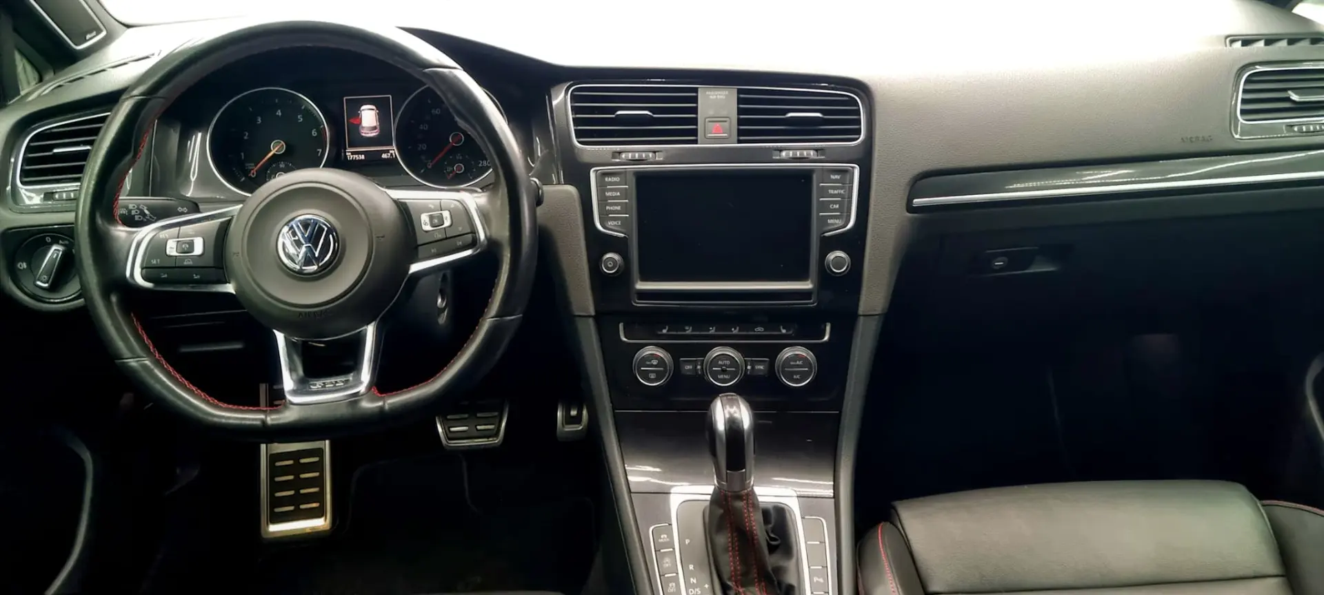 Volkswagen Golf VII GTI PERFORMANCE 5