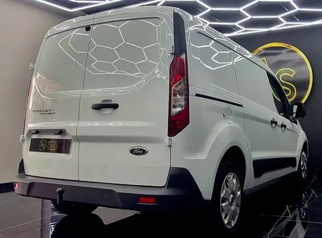 Ford Transit Connect L2 3 Lugares 18