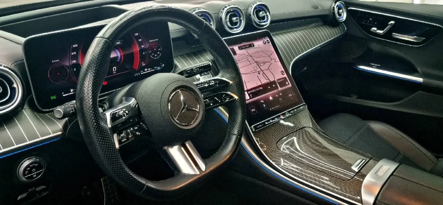 Mercedes-Benz C 300 e AMG Pack Night 5