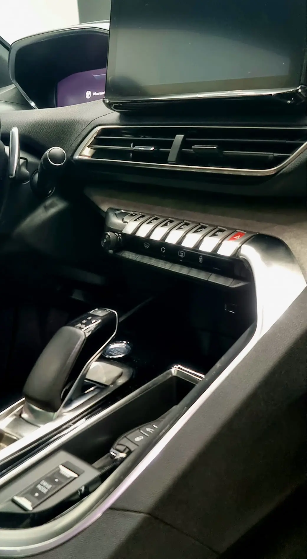 Peugeot 3008 GT Hybrid Plug-in 31