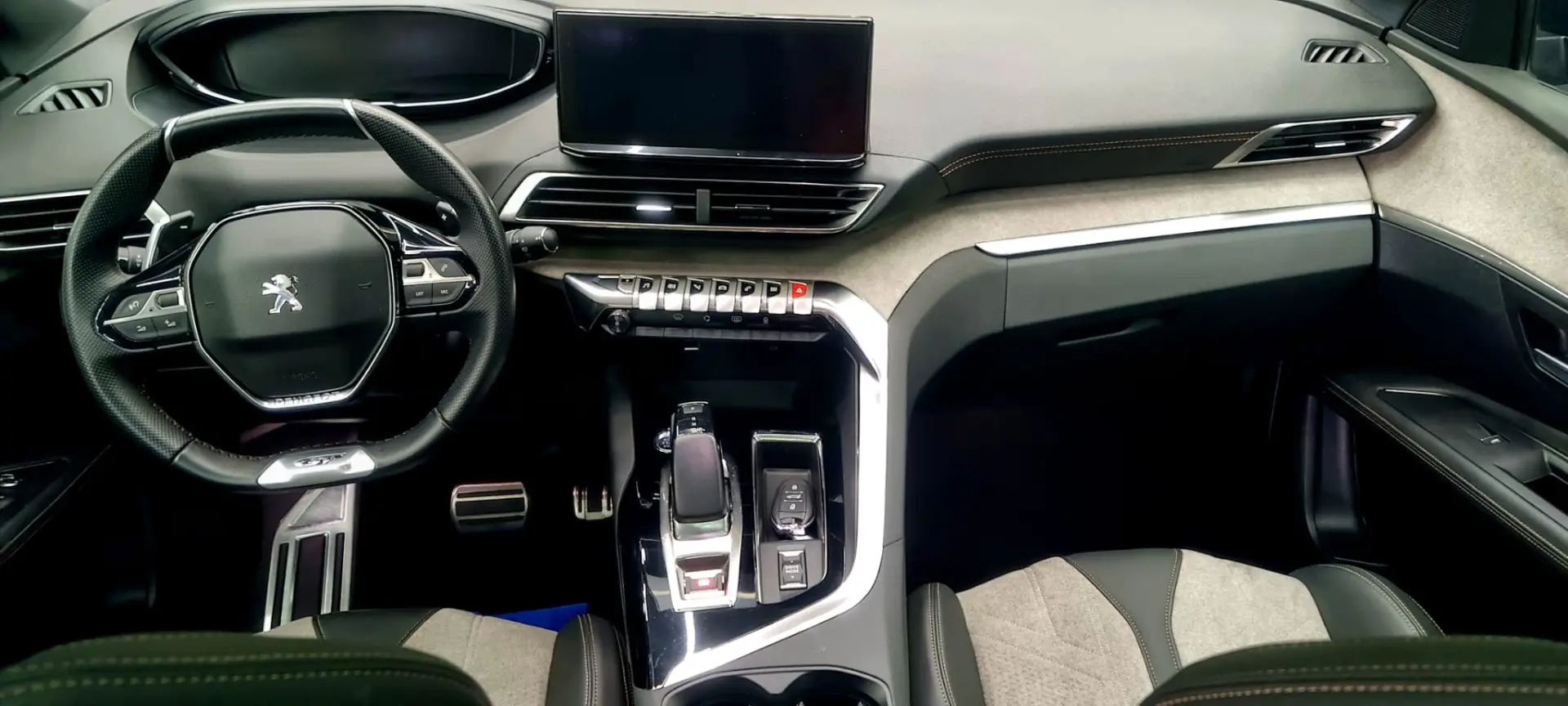 Peugeot 3008 GT Hybrid Plug-in 44