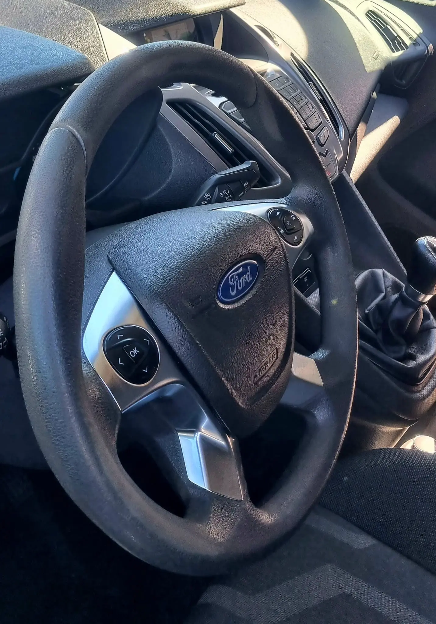 Ford Transit Connect L2 3 Lugares 26