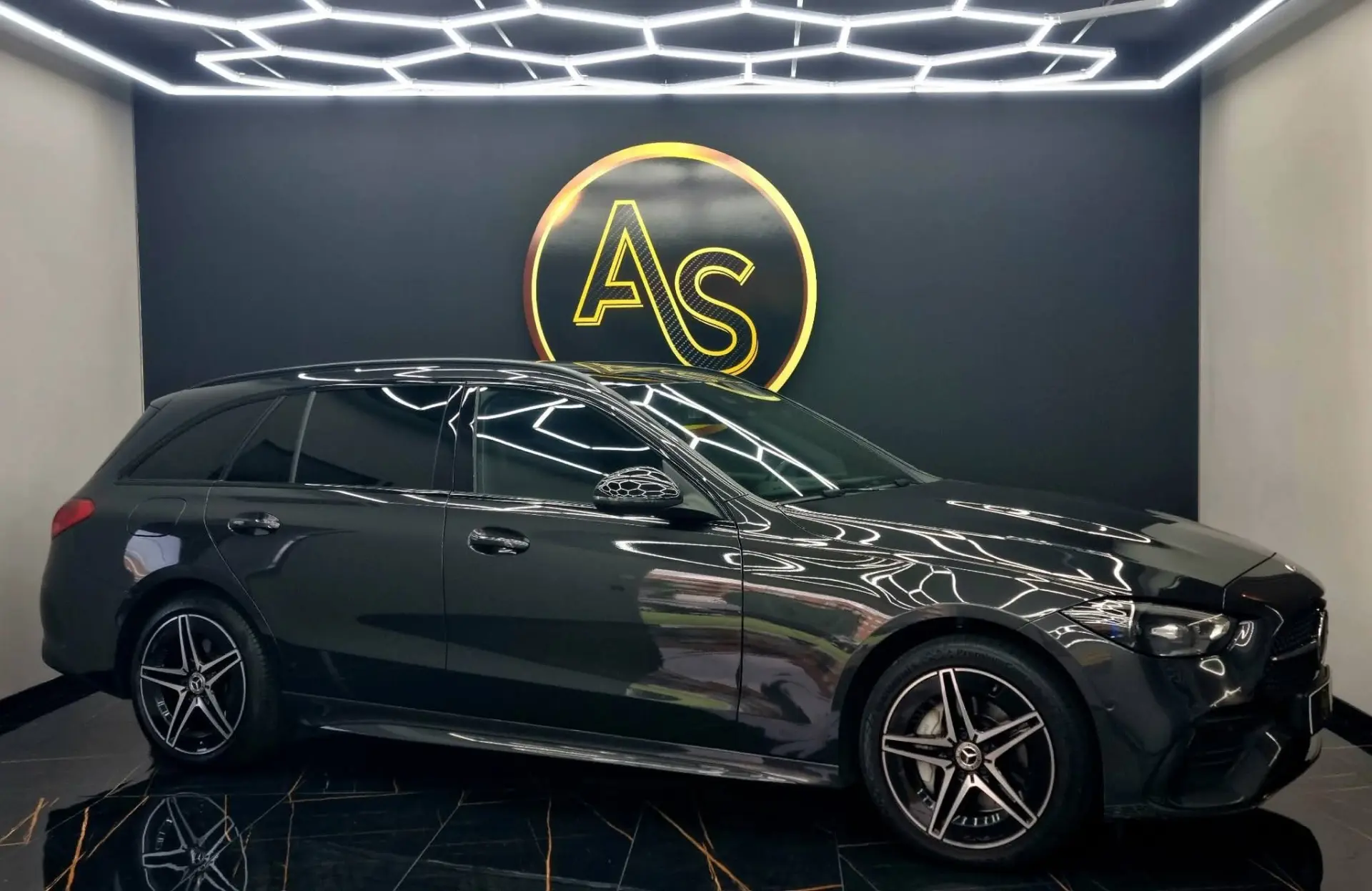 Mercedes-Benz C 300 e AMG Pack Night 53