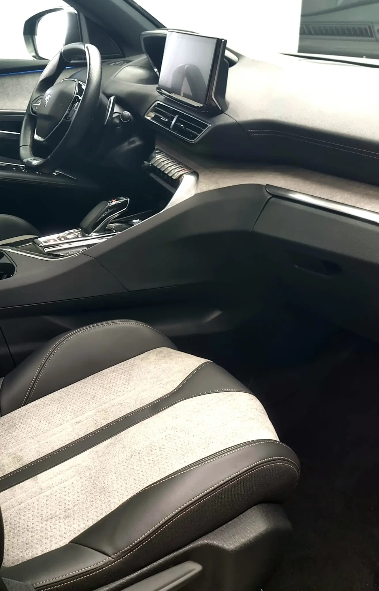 Peugeot 3008 GT Hybrid Plug-in 33