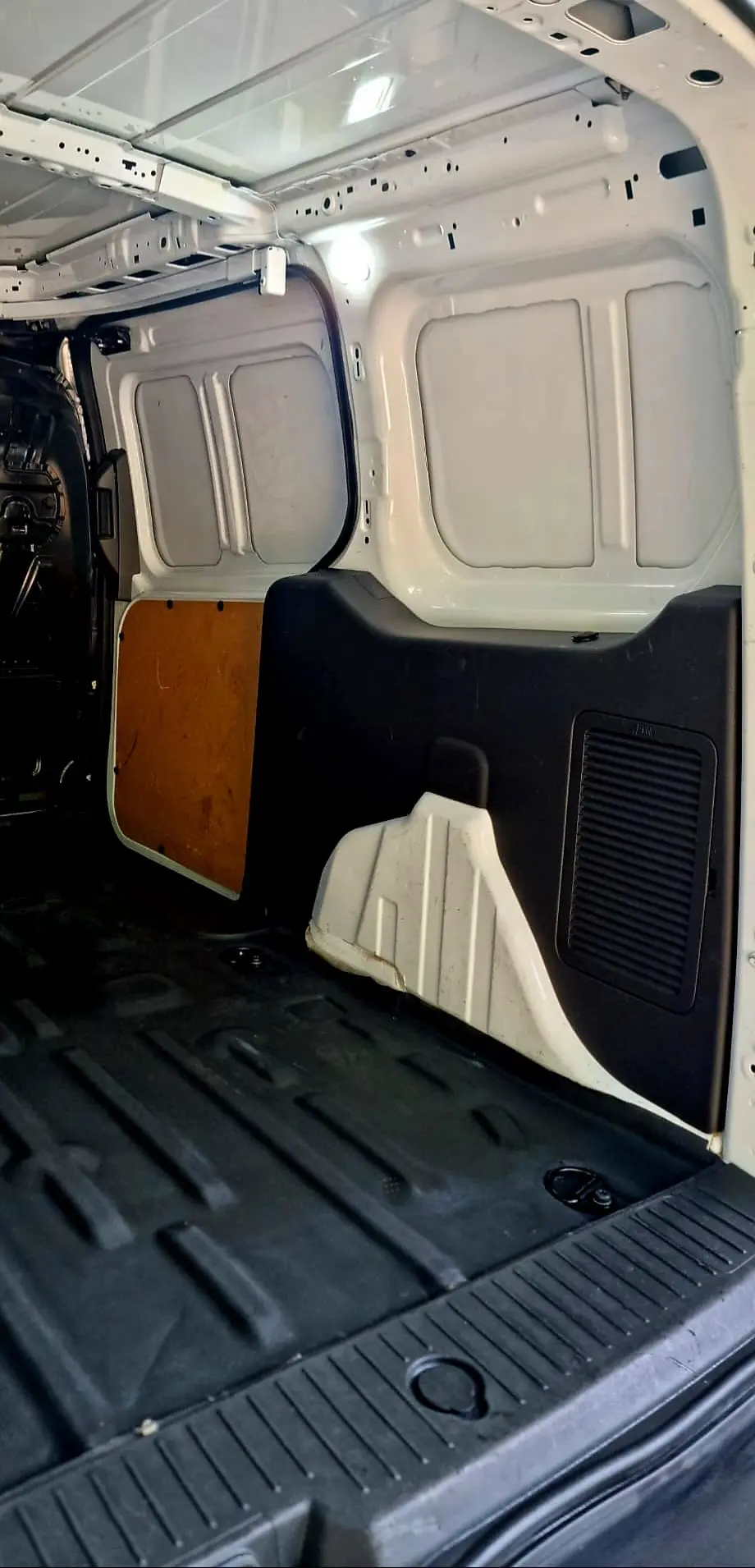 Ford Transit Connect L2 3 Lugares 34
