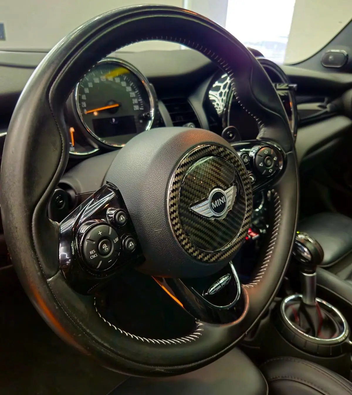 MINI 5 Portas Cooper S Aut. 66