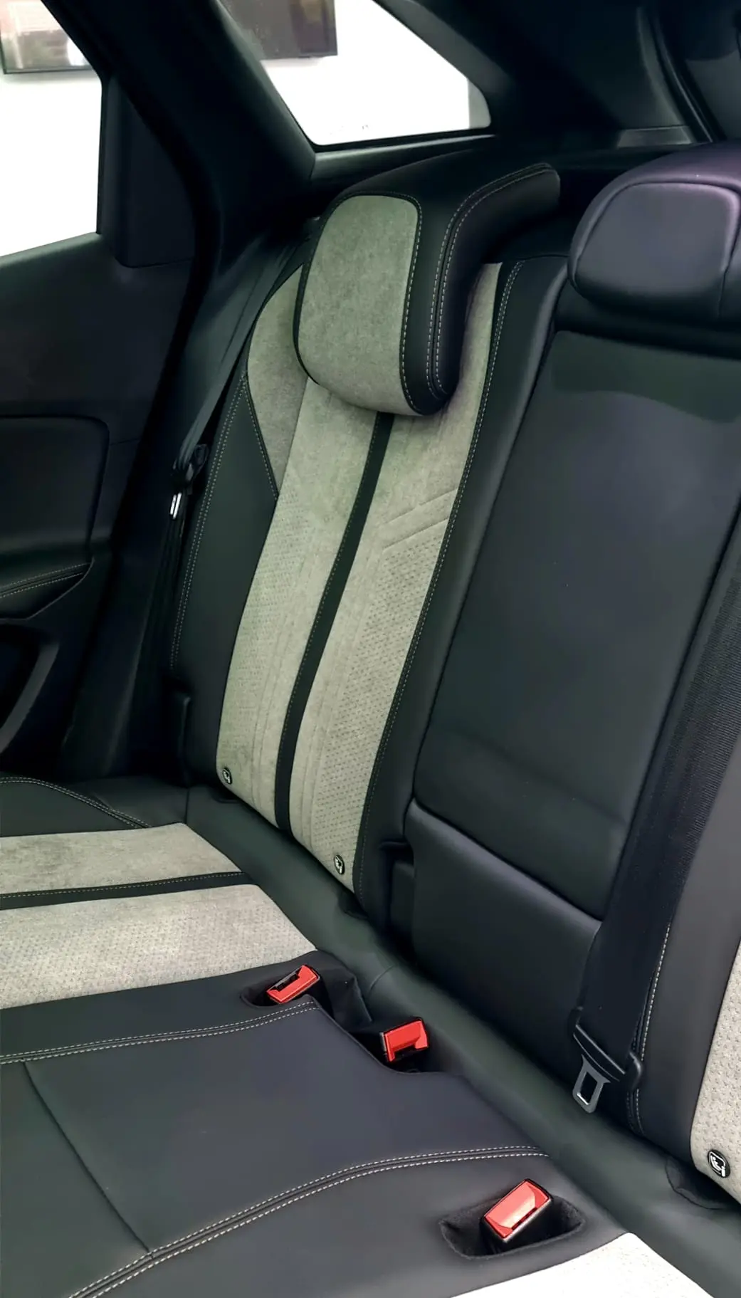Peugeot 3008 GT Hybrid Plug-in 25