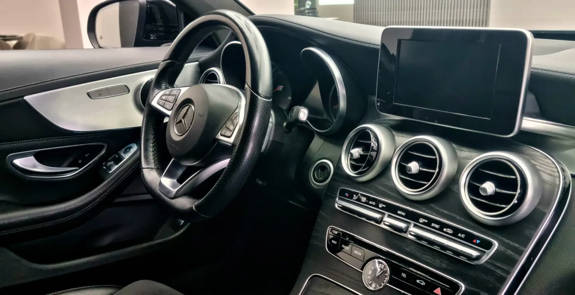 Mercedes-Benz C 220 Coupé AMG 2