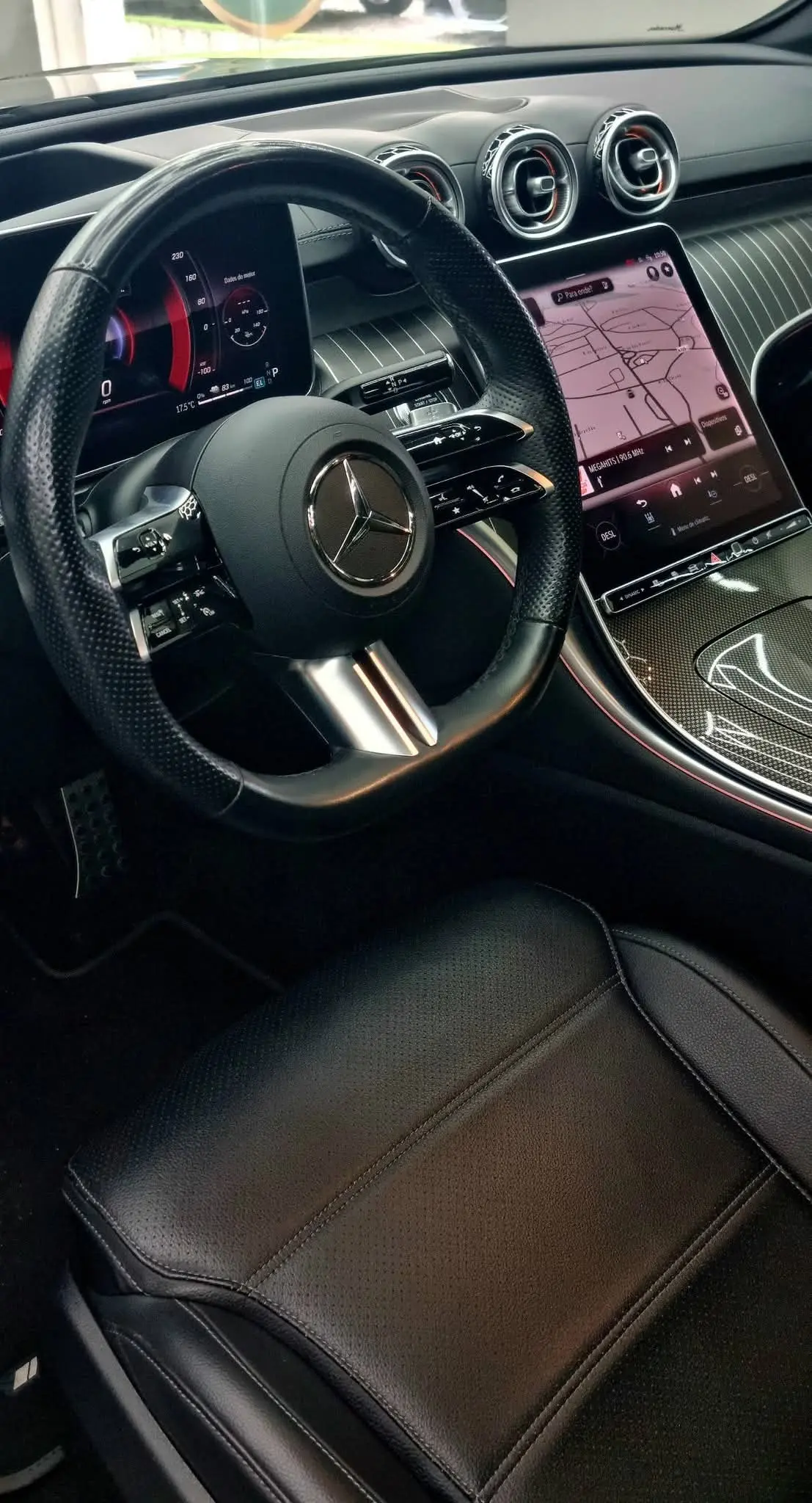 Mercedes-Benz C 300 e AMG Pack Night 6