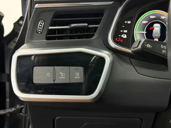Audi A6 Avant 50 TFSIe quattro S tronic 13