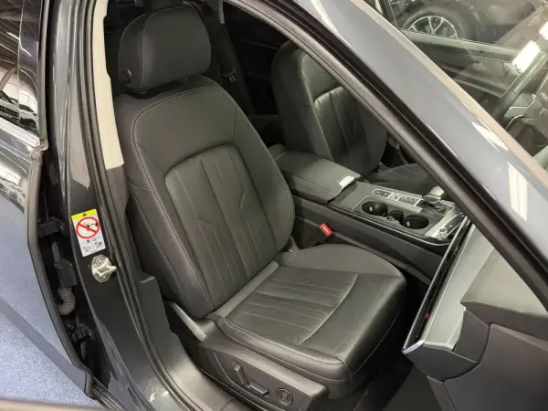 Audi A6 Avant 50 TFSIe quattro S tronic 30