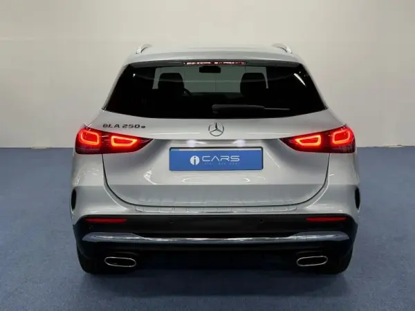 Mercedes-Benz GLA 250 e AMG Line 2