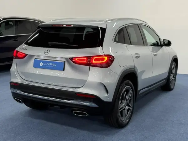 Mercedes-Benz GLA 250 e AMG Line 3