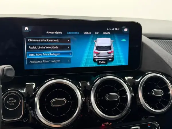 Mercedes-Benz GLA 250 e AMG Line 19