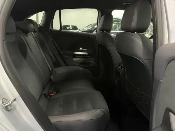 Mercedes-Benz GLA 250 e AMG Line 36
