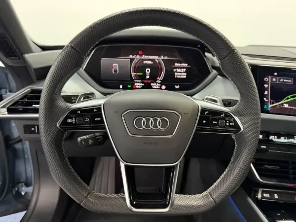 Audi e-tron GT quattro 8