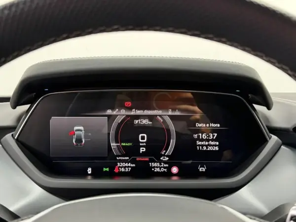 Audi e-tron GT quattro 9