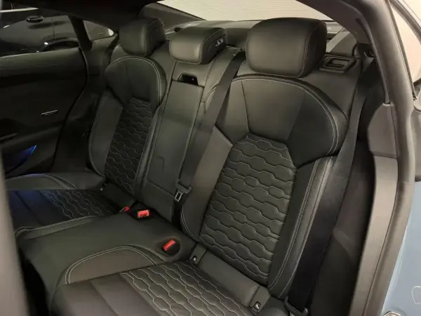 Audi e-tron GT quattro 38