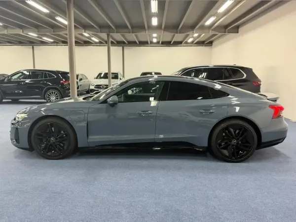 Audi e-tron GT quattro 50
