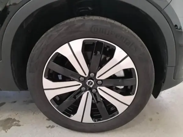 Volvo C40 Recharge Plus 2