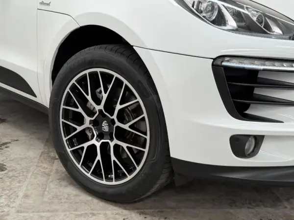 Porsche Macan S 5