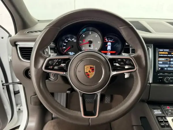 Porsche Macan S 7