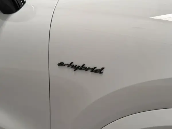 Porsche Cayenne E-Hybrid 5
